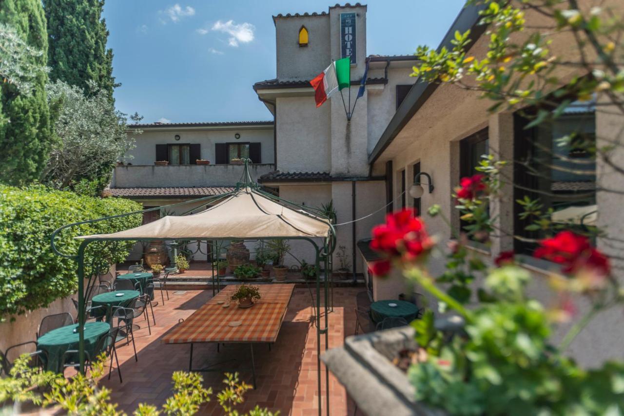 Hotel Le Rocce Маджоне Экстерьер фото