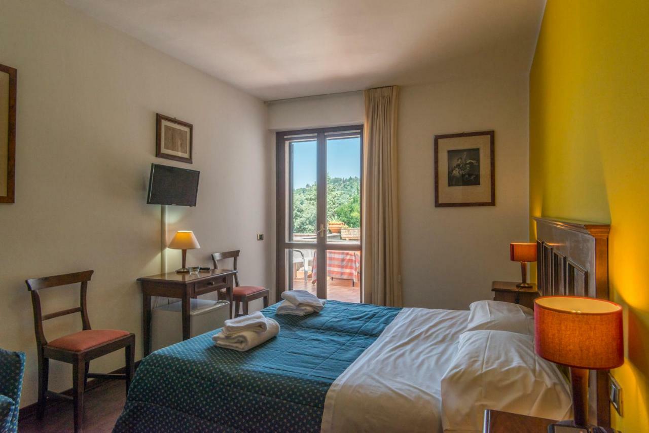Hotel Le Rocce Маджоне Экстерьер фото